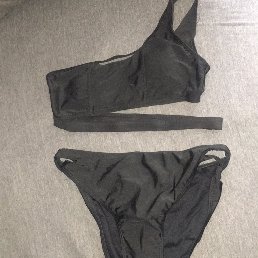 2 peice bathing suit